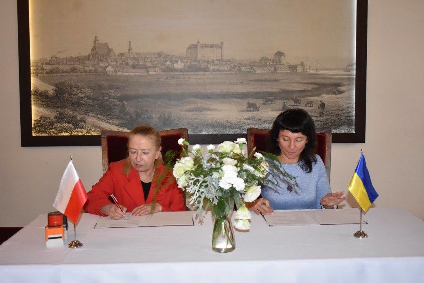 Gniew: Podpisano umowę partnerską z ukraińskim miastem Ostróg [ZDJĘCIA]