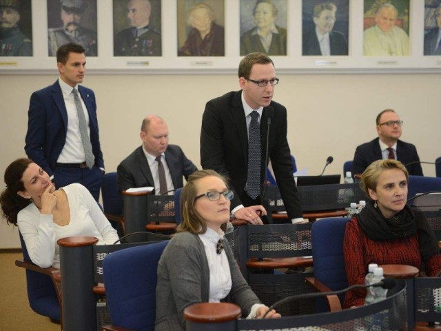 Opozycja przeforsowała większość poprawek do budżetu Torunia