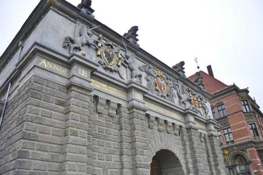 Brama Wyżynna w Gdańku. Znajdujące się koło niej przejście podziemne zostanie częściowo zamknięte