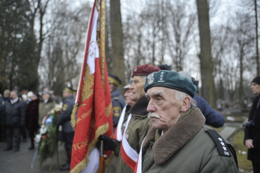 Kraków. Złożyli kwiaty na grobach Sowietów i partyzantów