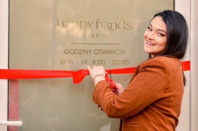 Anna Musiał, stylistka paznokci spełniła marzenie i otworzyła własny salon Happy Hands Studio. Więcej na kolejnych zdjęciach.