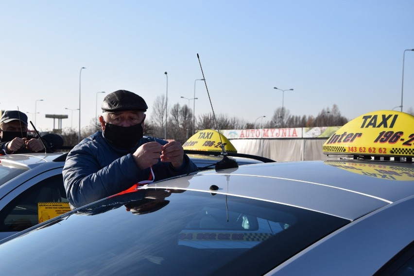 Policjanci nadal protestują przeciwko brakowi pomocy państwa