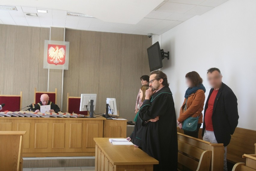 Rybnik: Sąd uniewinnił pięciu pracowników banku oskarżonych o oszustwa 