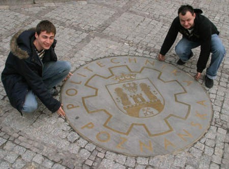 Marcin Żabka i Michał Malicki (od lewej). Od pół roku absolwenci Politechniki. Ale bez dyplomów. - Fot. P. Jasiczek