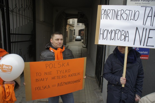Ruch Palikota protestował pod siedzibą posła Tadeusza Dziuby