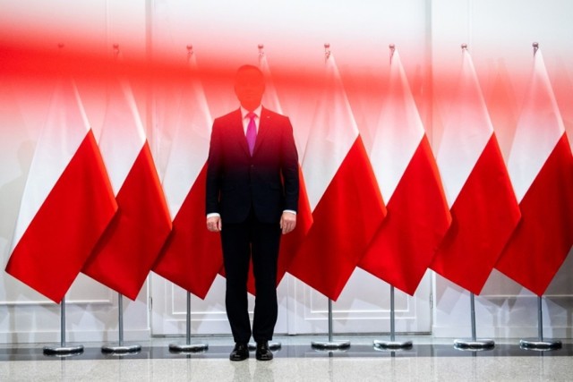 Łukasz Gdak, „Głos Wielkopolski”
Przypadkowa cenzura. Prezydent Andrzej Duda podczas uroczystości wręczenia medali za organizację obchodów 100. rocznicy wybuchu powstania wielkopolskiego. 
22 maja 2019