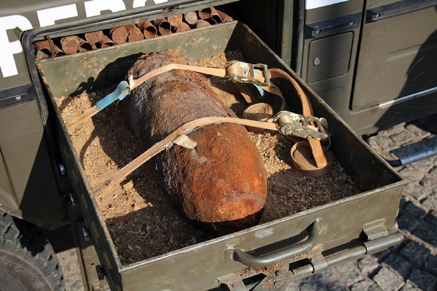 Gigantyczna bomba koło dworca PKP w Skarżysku-Kamiennej. Eewakuowano ludzi z całej okolicy
