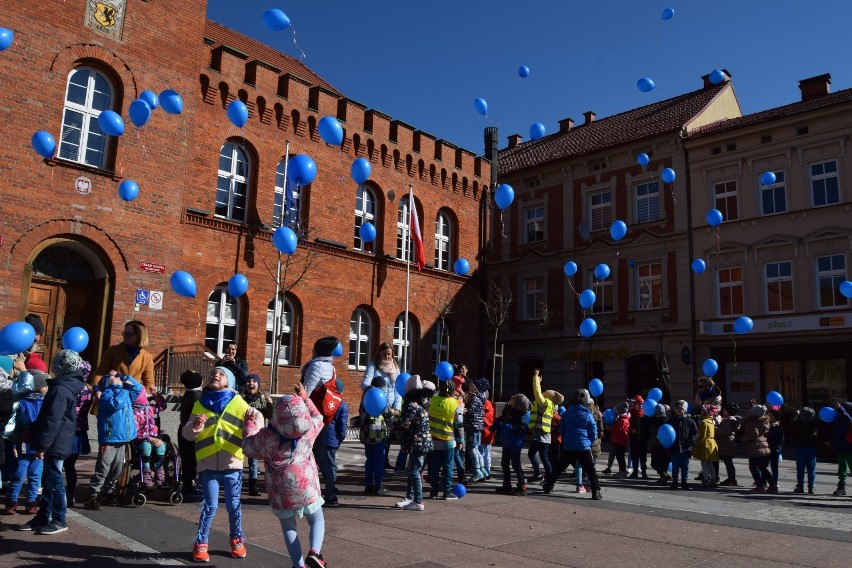 Światowy Dzień Świadomości Autyzmu w Szczecinku [zdjęcia]