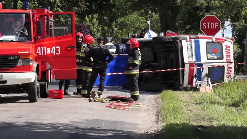 Wypadek karetki w Bobrowie koło Brodnicy