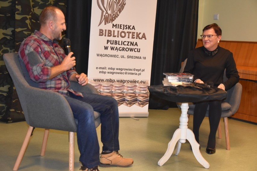 Spotkanie autorskie z NAVALEM w Miejskiej Bibliotece Publicznej w Wągrowcu [ZDJĘCIA I FILM] 