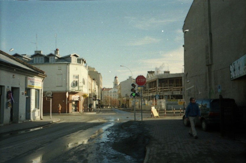 Gorlice, ulica Mickiewicza, lata 90. XX wieku Galeria Planty...