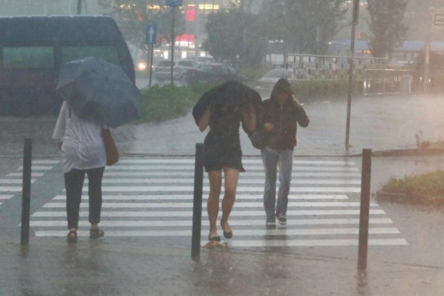 Małopolskę w najbliższym czasie czeka ekstremalna pogoda. Do upałów dojdą również burze z gradem i ulewy. Może być bardzo niebezpiecznie.