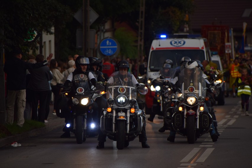 W niedzielę ruszają zapisy na 412. Sieradzką Pielgrzymkę na...