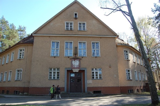 Widok od strony ul. Kuracyjnej. Budynek dawnej administracji szpitala.