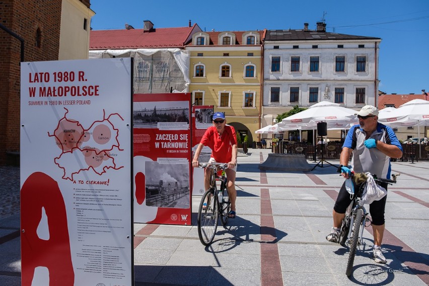 Tarnów. Otwarcie wystawy „TU rodziła się Solidarność” na Rynku [ZDJĘCIA]