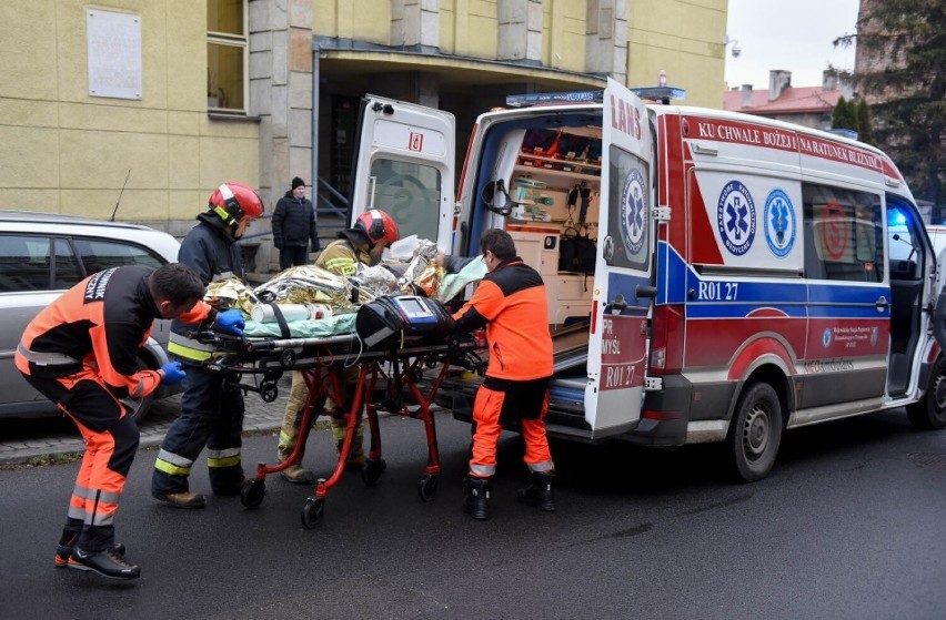 Mieszkaniec powiatu łańcuckiego podpalił się w sądzie w Przemyślu [ZDJĘCIA]