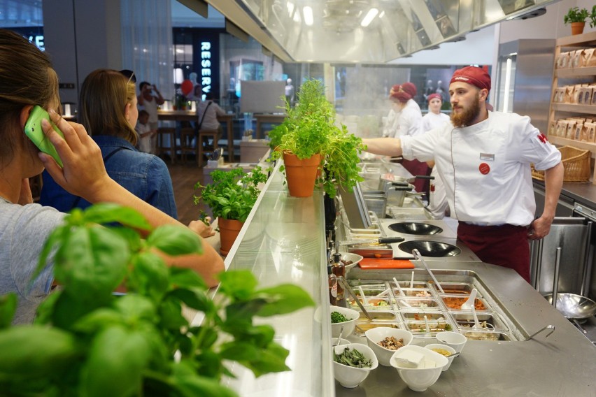 Vapiano, nowa restauracja w Łodzi (Sukcesja, al....