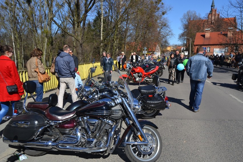 W Pelplinie odbyła się inauguracja sezonu motocyklowego &quot;Kociewska Wiosna&quot; - FOTO