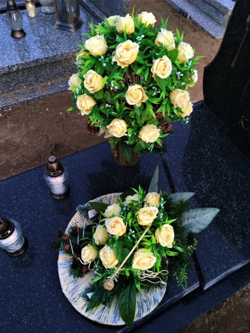 Leszno. Wszystkich Świętych 2019. Cmentarze toną w kwiatach. Zobaczcie, jak pięknie wygląda dziś nekropolia przy ulicy Osieckiej [ZDJĘCIA]