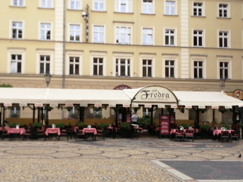Oto ogródki wrocławskich restauracji i kawiarni. Rynek i okolice (ZDJĘCIA)