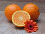 To się dzieje z organizmem, kiedy jemy pomarańcze. Czy warto włączyć je do diety zimą? 