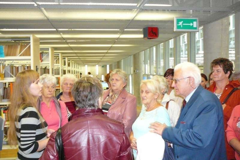 Wycieczka KUTW i LO Koziegłowy do Biblioteki Śląskiej