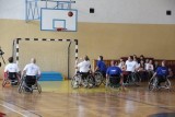 Koszykarze na wózkach zagrali mecz pokazowy