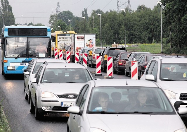 Remont ul. Rokicińskiej ma się zakończyć we wtorek