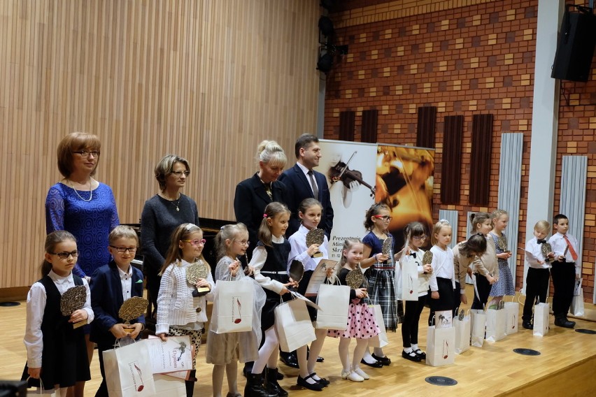 Prezentacje Miniatur Skrzypcowych w Sieradzu 2019. Młodych artystów z całego regionu będzie można podziwiać w PSM w sobotę 16 marca