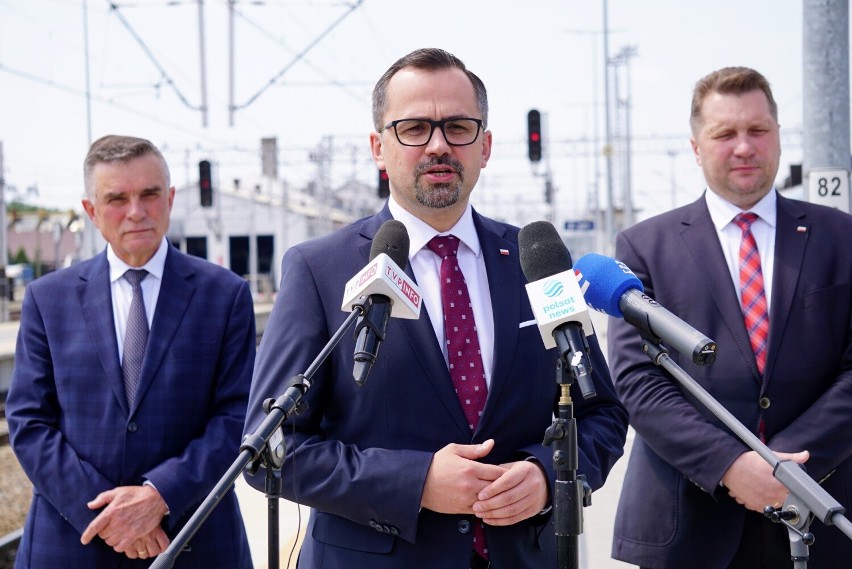 Wiceminister infrastruktury Marcin Horała: Polska kolej dorówna francuskiej