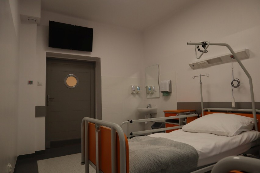 Zakład Opiekuńczo-Leczniczy pajęczańskiego szpitala otwarty po remoncie ZDJĘCIA