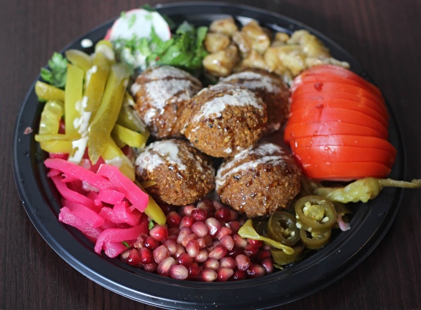 Falafel Bejrut to popularny libański bar wegetariański. W...