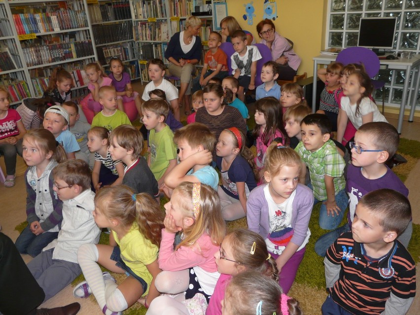 Wieluń: Burmistrz czytał dzieciom bajki