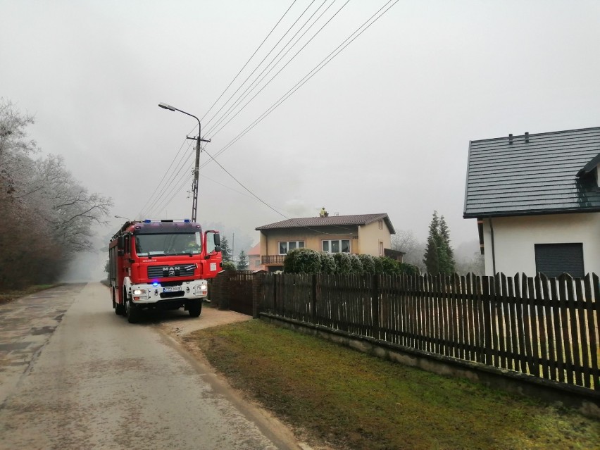 Pożar domu przy ul. Jodłowej w Zduńskiej Woli