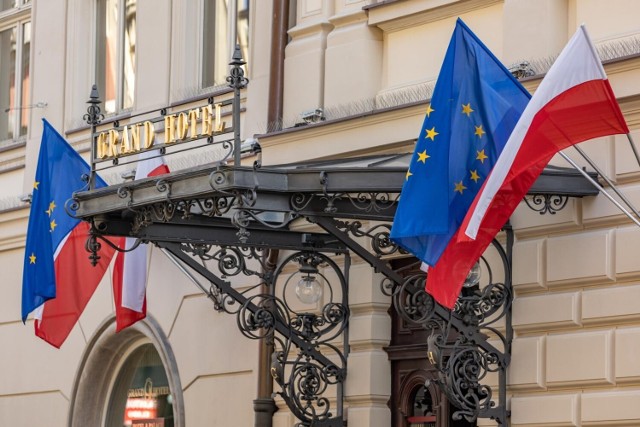 Hotel Grand w Krakowie nie mógł porozumieć się z MPEC i zrezygnował z dostaw miejskiego ciepła.