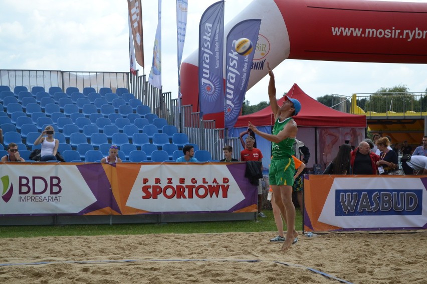 Plaża Open w Rybniku: pierwszy dzień siatkarskich zmagań.