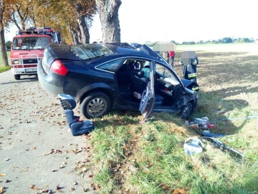 Wypadek na drodze Wiekowice - Wiekowo. Ranna kobieta trafiła do szpitala [ZDJĘCIA]