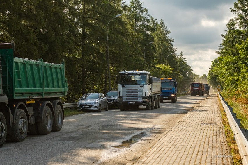 Ostrów. Most na Dunajcu przechodzi testy wytrzymałościowe. Nowa przeprawa prawie gotowa do użytku [ZDJĘCIA]