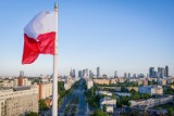 Warszawa skąpana w biało-czerwonych barwach. Tak mieszkańcy uczcili Dzień Flagi