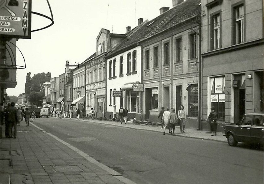 Na ulicach Pleszewa mijaliśmy na co dzień maluchy i duże...