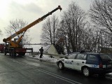Wypadek w Olszy koło Mogilna. Dachowanie ciężarówki [ZDJĘCIA]
