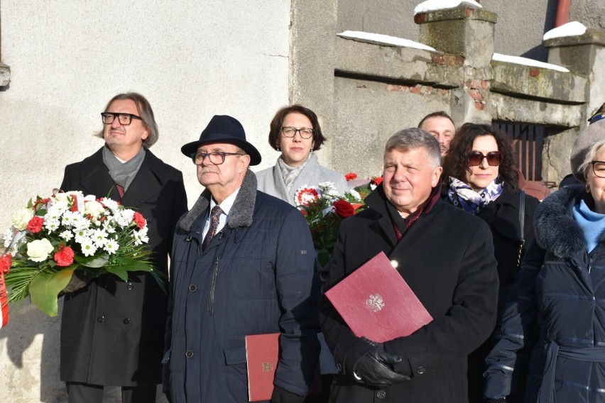 W Skarszewach odsłonięto pomnik twórcy hymnu narodowego Józefa Wybickiego 