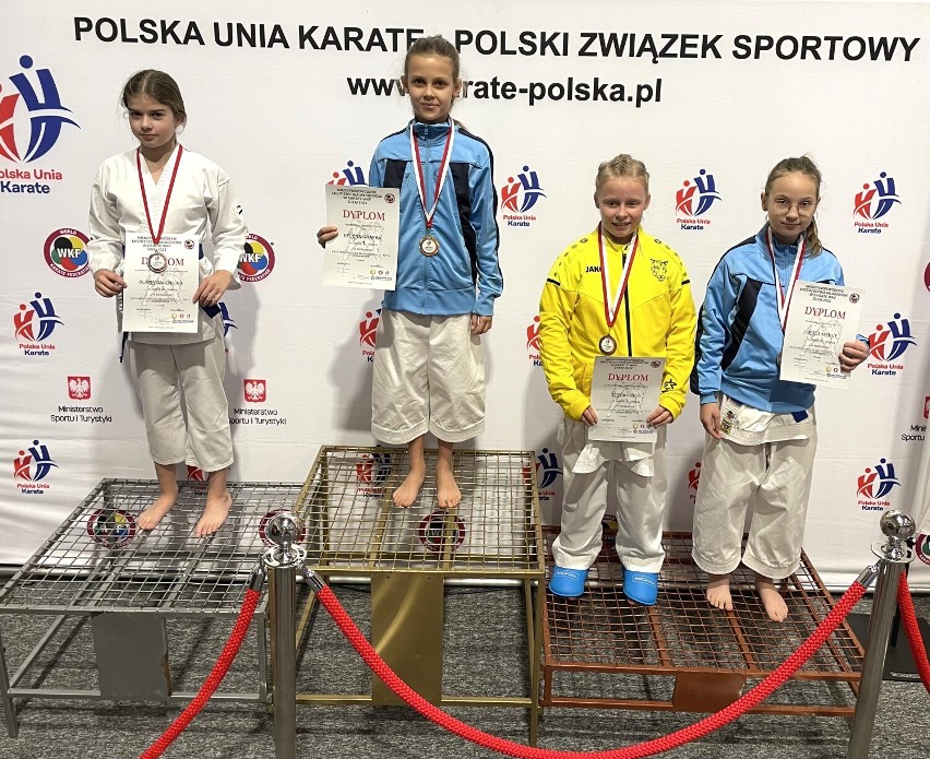 Szamotulski Klub Karate znów na podium! Zawodnicy wywożą ze Śremu kolejne medale!