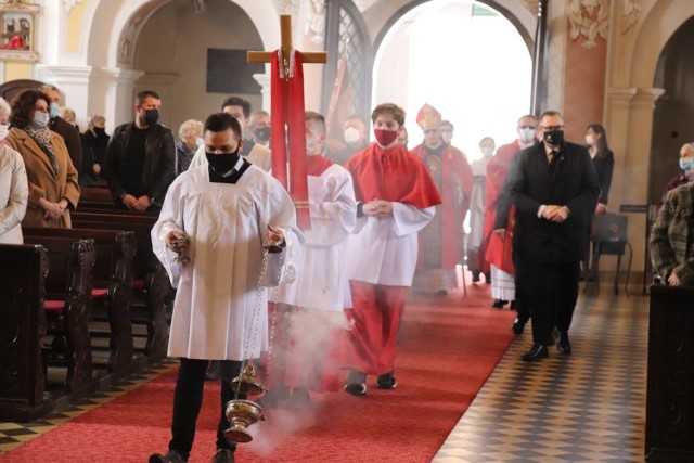 18 milionów znaczków pocztowych z obrazem z sieradzkiej Bazyliki