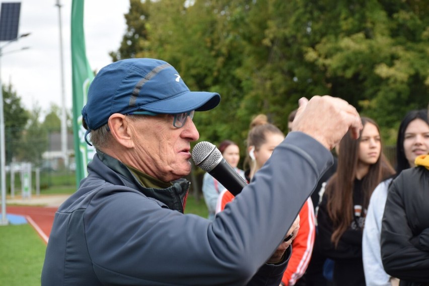 Jerzy Górski w Koninie. Test Coopera, film i spotkanie z mistrzem. Sprawdzili swoją wytrzymałość pod okiem "Najlepszego"