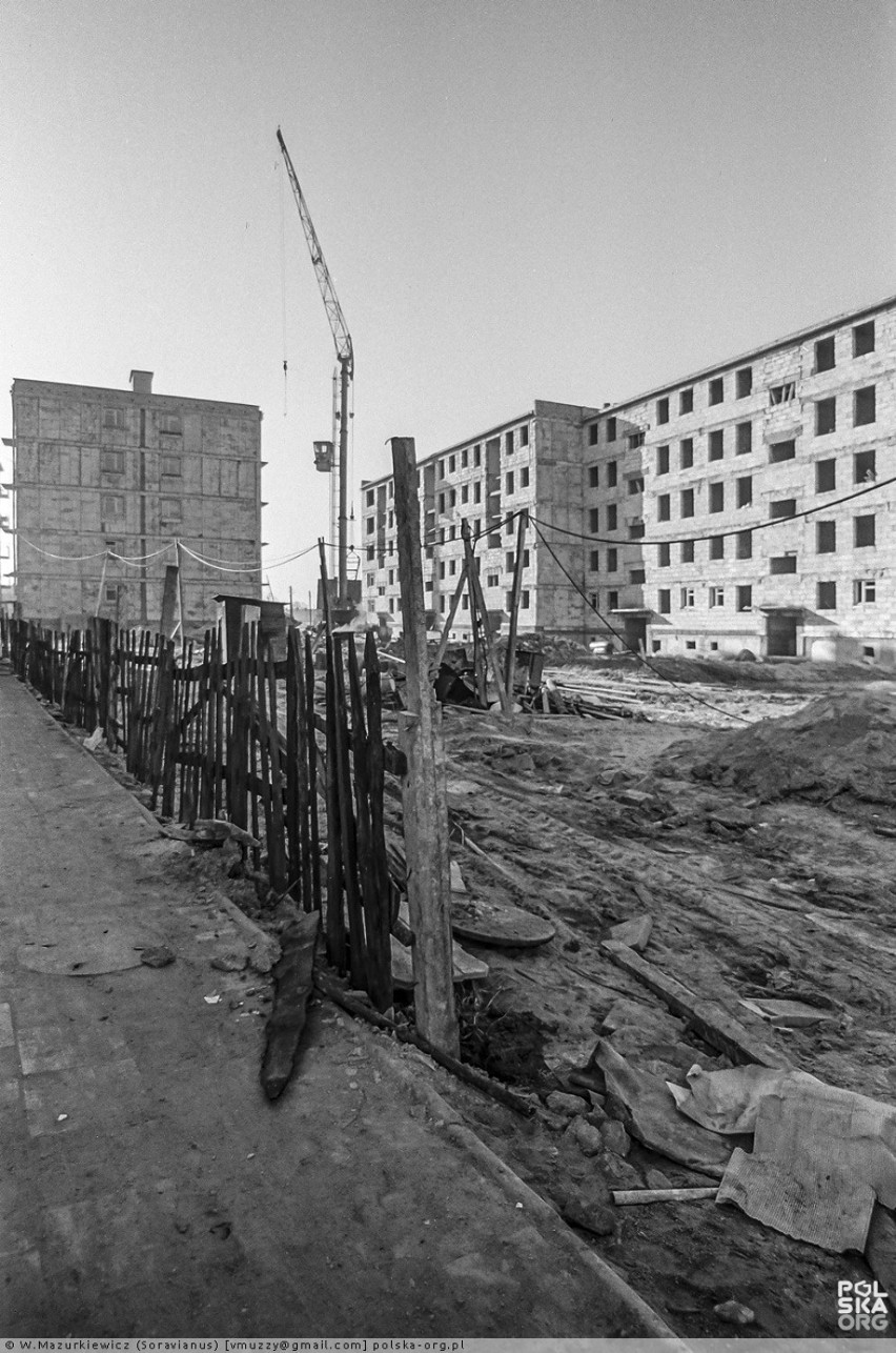 Budowa osiedla Moniuszki trwała od lat 60 - tych do 80 -...