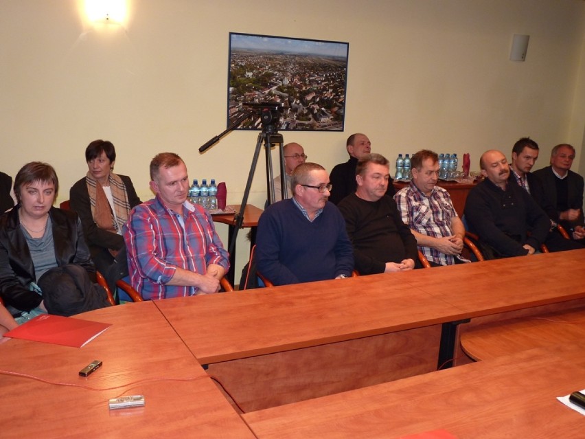 Awantura o RIPOK na nadzwyczajnej sesji rady miasta Radomska