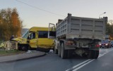 Wypadek w Nieborowicach, pod Gliwicami. Ciężarówka uderzyła w autobus. To mogło zakończyć się tragedią! Kierowca jest ranny