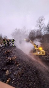 Pożar nasypu kolejowego w Sulikowie. Działania gaśnicze trwały ponad 10 godzin!  [ZDJĘCIA]