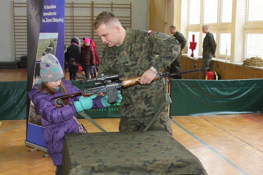 Zimowe ferie z wojskiem "Dzień Otwartych Koszar"